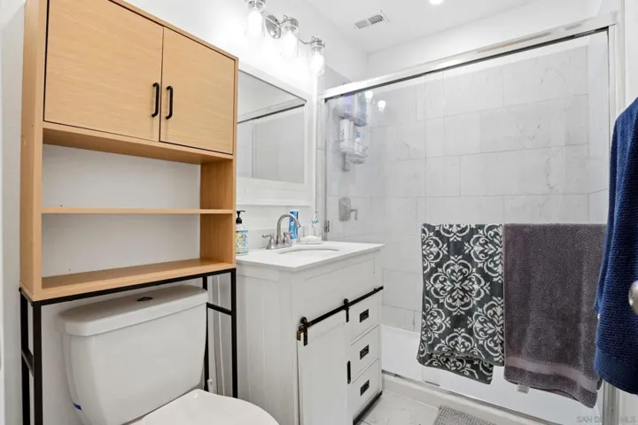 Front unit bath