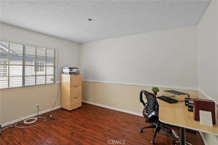 343 W Central J, Monrovia, California 91016