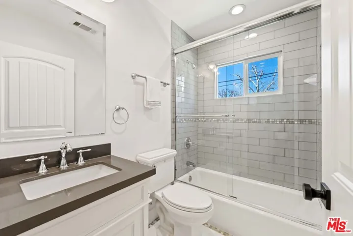 11642 Acama Street, Studio City, California 91604