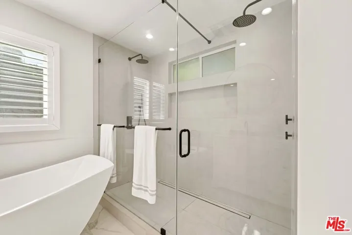 11642 Acama Street, Studio City, California 91604