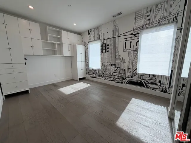 15122 Morrison Street, Sherman Oaks, California 91403