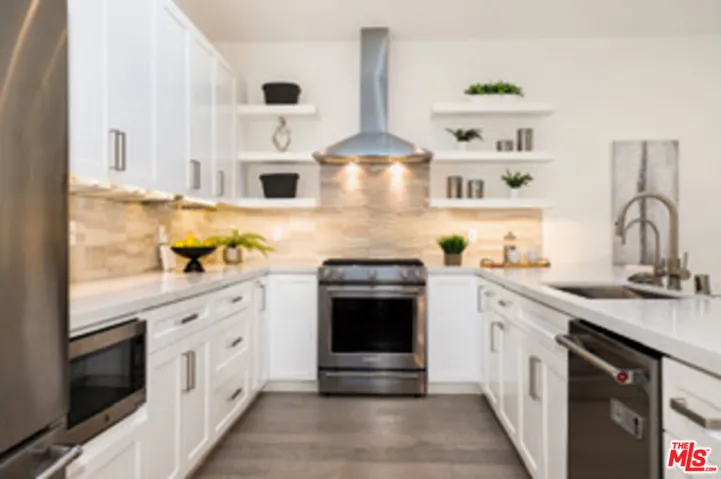 15122 Morrison Street, Sherman Oaks, California 91403