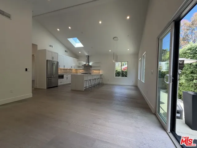 15122 Morrison Street, Sherman Oaks, California 91403