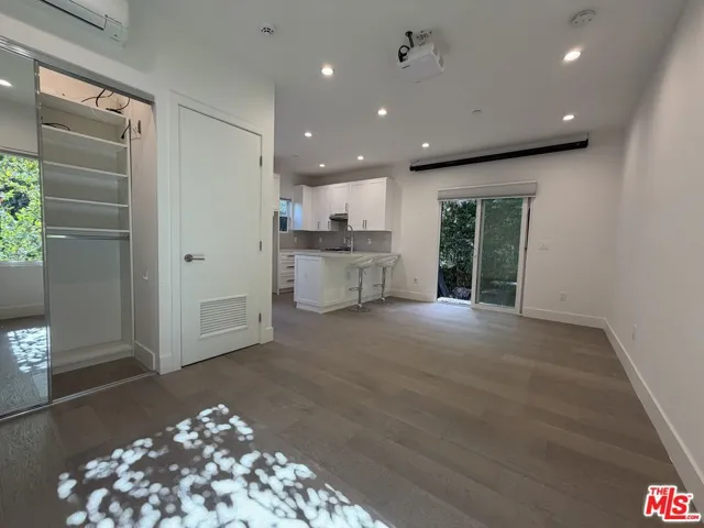 15122 Morrison Street, Sherman Oaks, California 91403