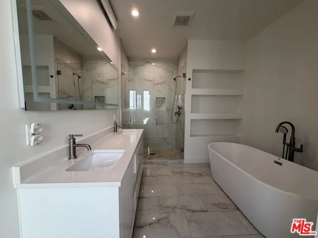 15122 Morrison Street, Sherman Oaks, California 91403