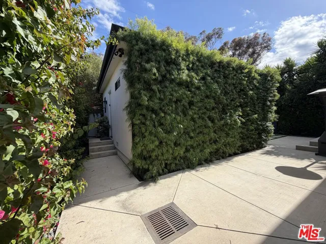 15122 Morrison Street, Sherman Oaks, California 91403
