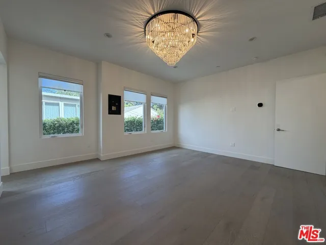 15122 Morrison Street, Sherman Oaks, California 91403