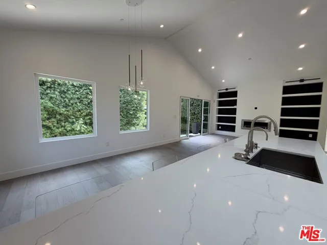 15122 Morrison Street, Sherman Oaks, California 91403