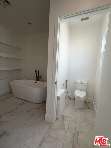 15122 Morrison Street, Sherman Oaks, California 91403