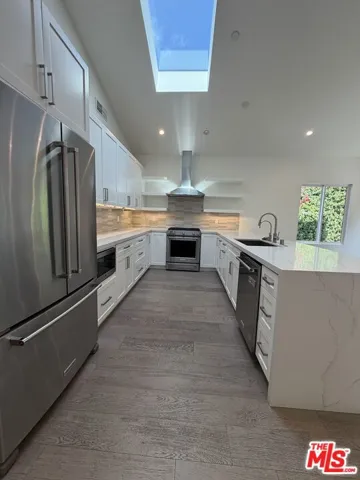 15122 Morrison Street, Sherman Oaks, California 91403