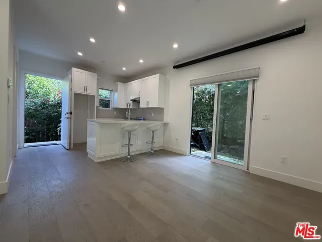 15122 Morrison Street, Sherman Oaks, California 91403