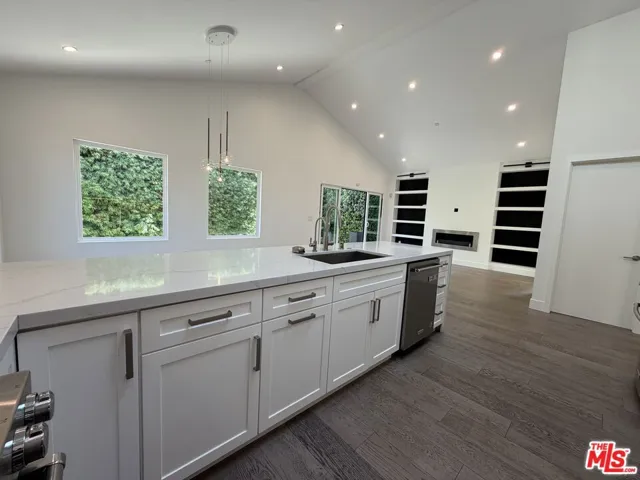 15122 Morrison Street, Sherman Oaks, California 91403