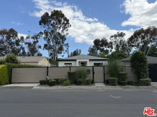 15122 Morrison Street, Sherman Oaks, California 91403