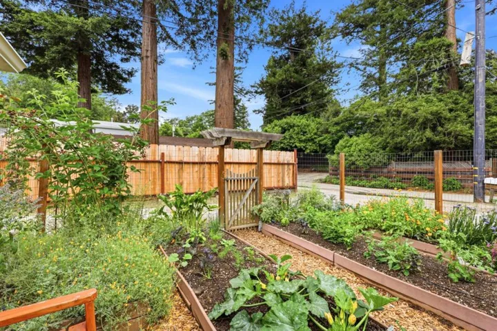 314 Riverside Park Drive, Ben Lomond, California 95005