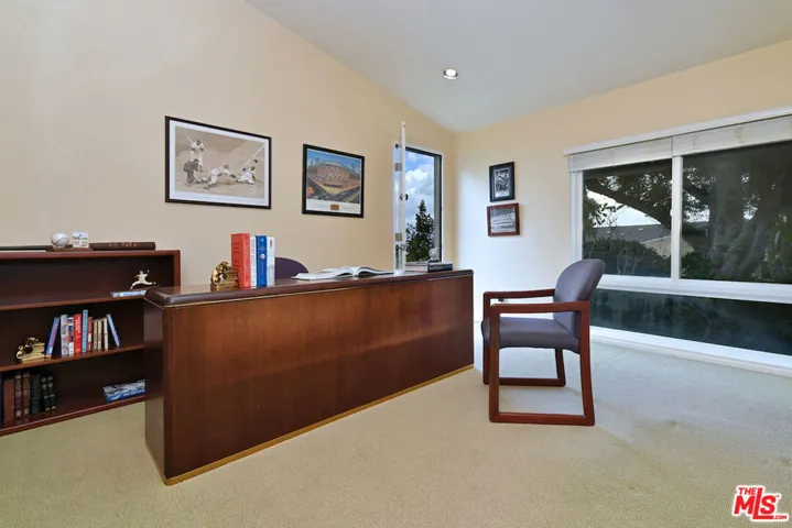 6041 Ellenview Avenue, Woodland Hills, California 91367