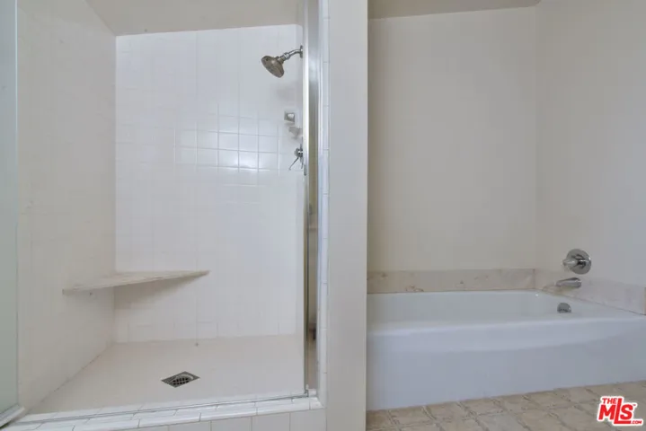 6041 Ellenview Avenue, Woodland Hills, California 91367