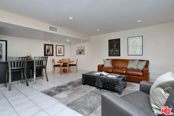 6041 Ellenview Avenue, Woodland Hills, California 91367