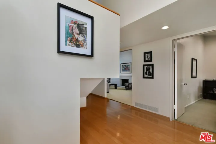 6041 Ellenview Avenue, Woodland Hills, California 91367