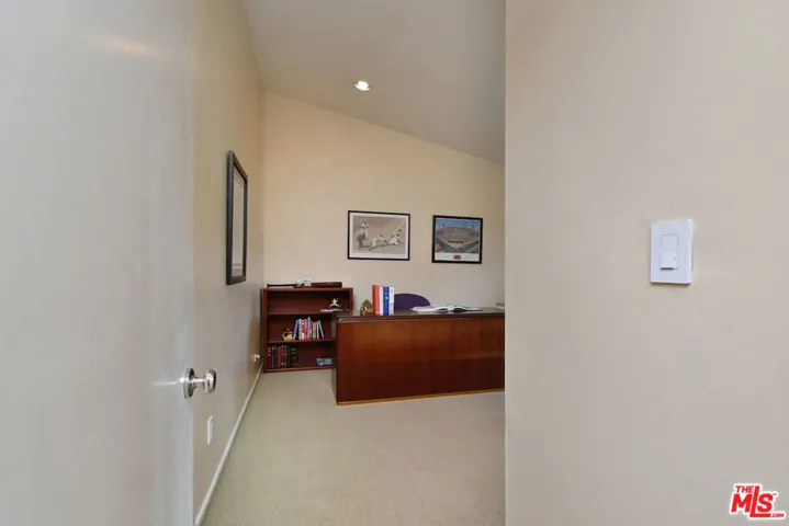 6041 Ellenview Avenue, Woodland Hills, California 91367