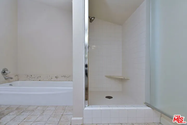6041 Ellenview Avenue, Woodland Hills, California 91367