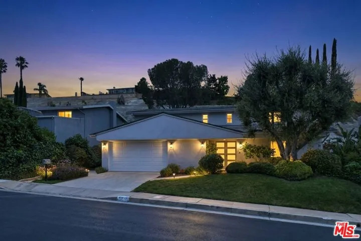 6041 Ellenview Avenue, Woodland Hills, California 91367