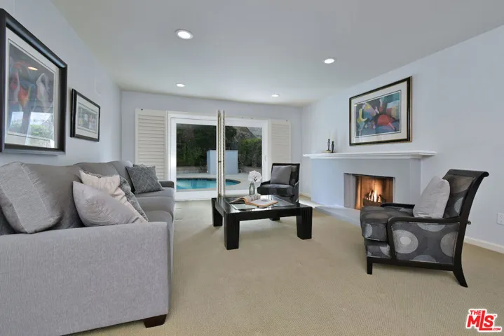 6041 Ellenview Avenue, Woodland Hills, California 91367