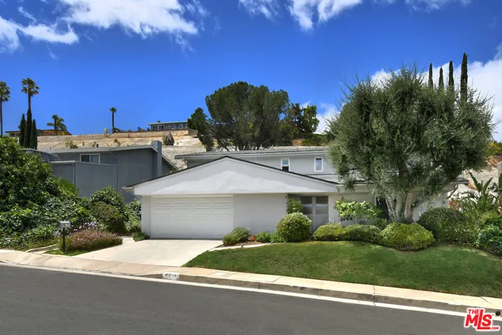 6041 Ellenview Avenue, Woodland Hills, California 91367