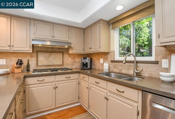 261 Appalachian Drive, Martinez, California 94553-6265