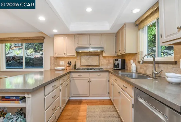 261 Appalachian Drive, Martinez, California 94553-6265