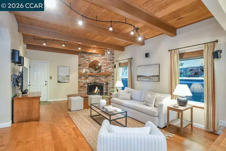 261 Appalachian Drive, Martinez, California 94553-6265