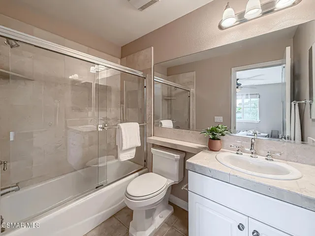 gBedroom1 Ensuite2