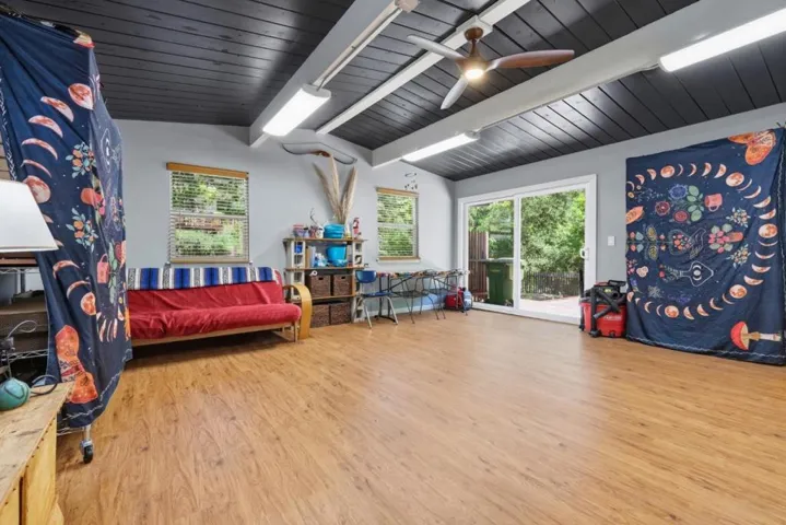111 Greenview Drive, Boulder Creek, California 95006