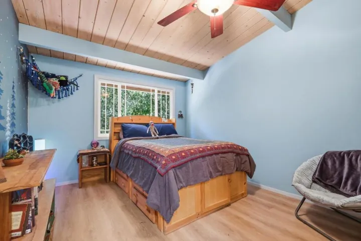 111 Greenview Drive, Boulder Creek, California 95006