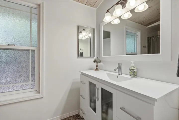 111 Greenview Drive, Boulder Creek, California 95006