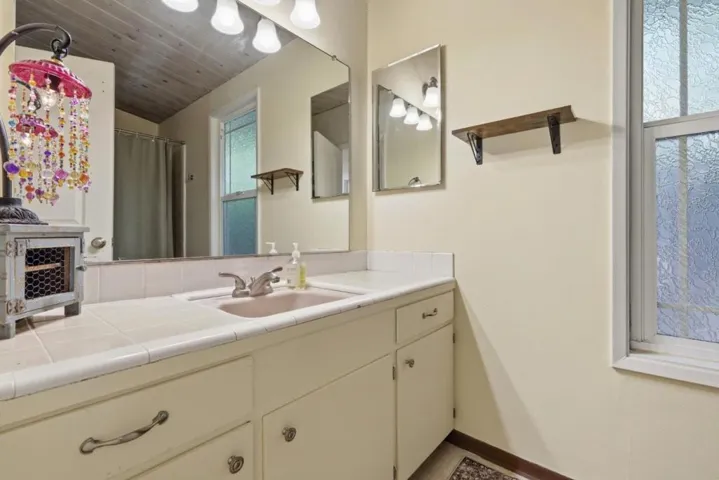 111 Greenview Drive, Boulder Creek, California 95006