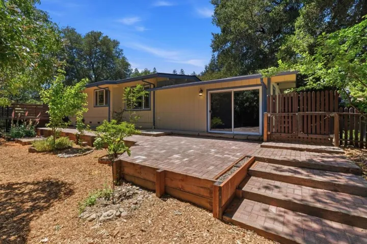 111 Greenview Drive, Boulder Creek, California 95006