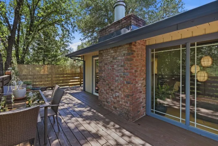 111 Greenview Drive, Boulder Creek, California 95006