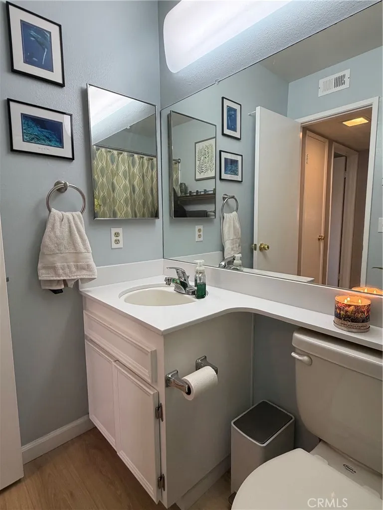 2nd Bathroom