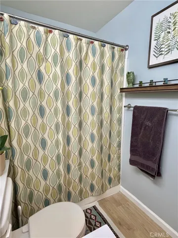 2nd Bathroom