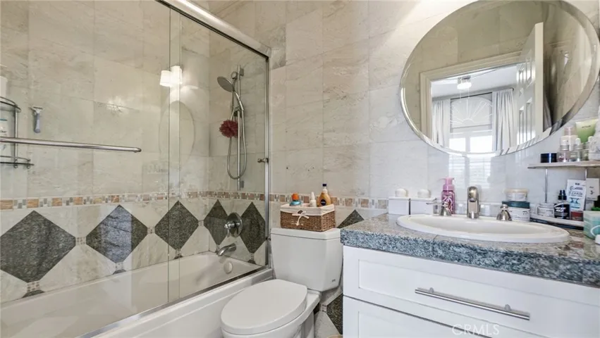 Room 3 full bath
