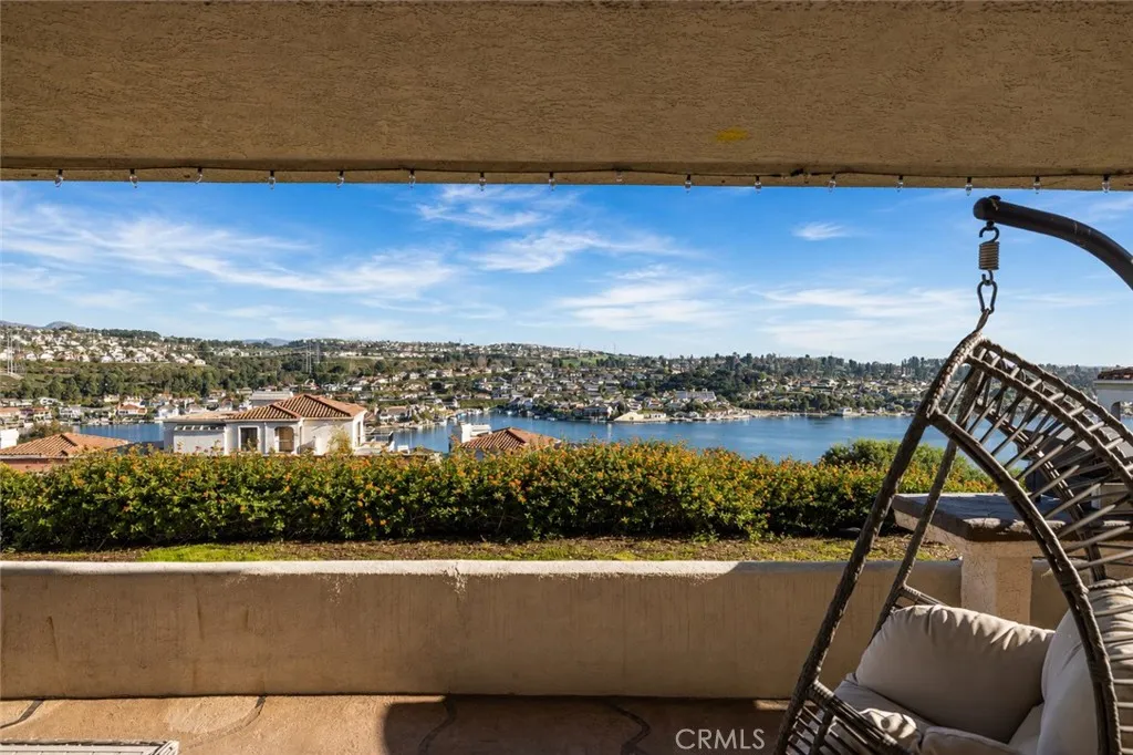 Serene Mission Viejo Lake views