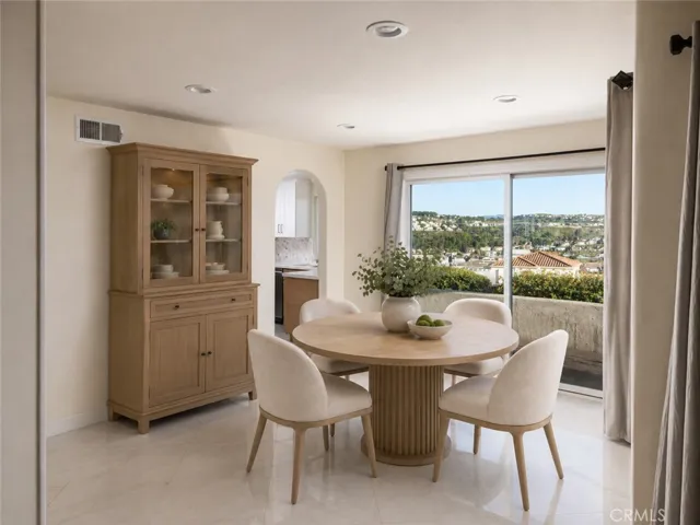 Dining Area. Digitally enhanced and virtually staged​​‌​​​​‌​​‌‌​​‌​​​‌‌​​​‌​​‌‌​​‌‌​​‌‌​​​​ furniture.