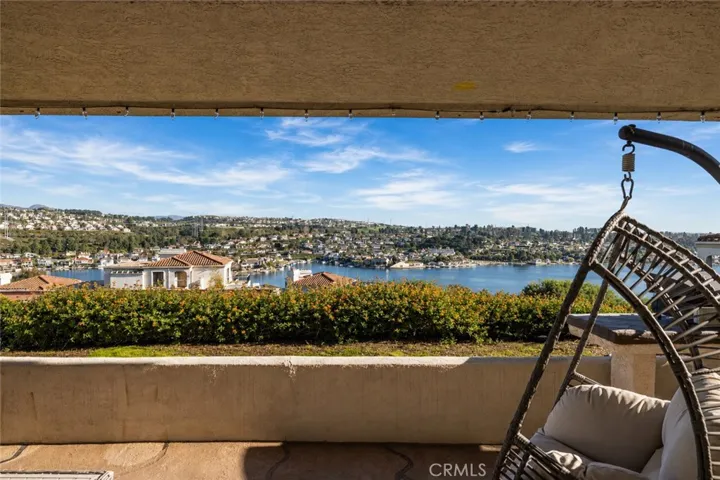 Serene Mission Viejo Lake views