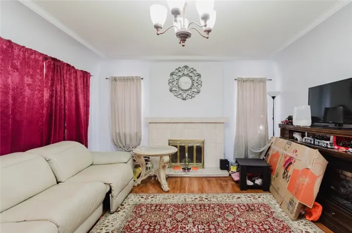 1232 Allen Avenue, Glendale, California 91201