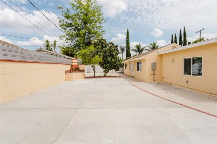 1232 Allen Avenue, Glendale, California 91201