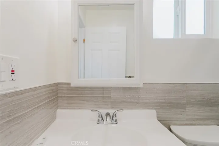 1232 Allen Avenue, Glendale, California 91201