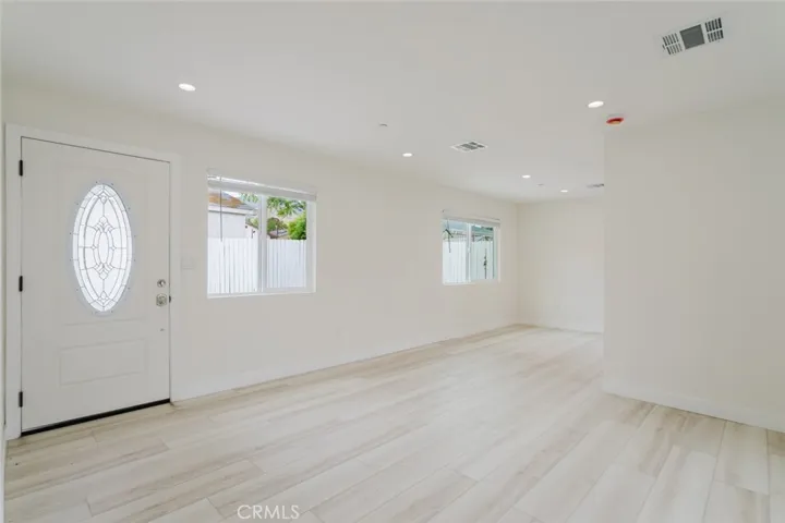 1232 Allen Avenue, Glendale, California 91201