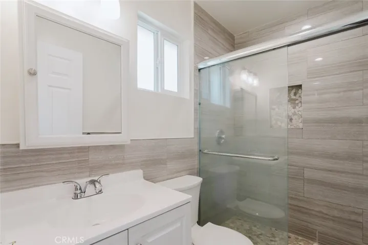 1232 Allen Avenue, Glendale, California 91201
