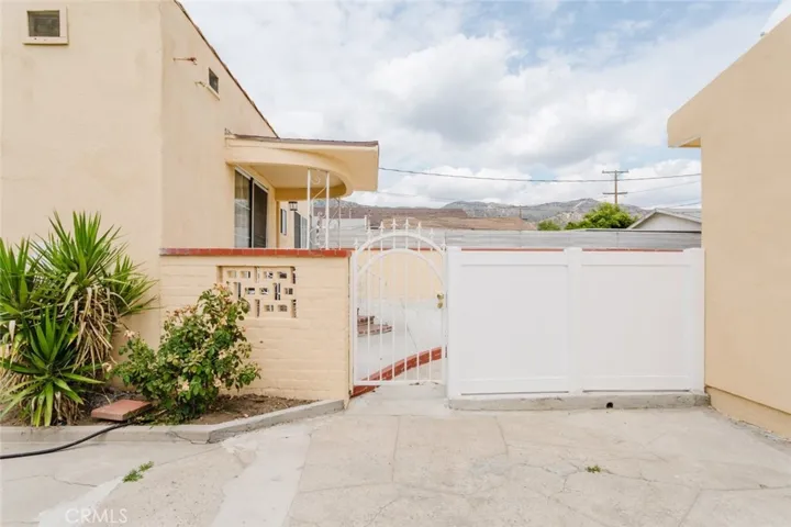 1232 Allen Avenue, Glendale, California 91201