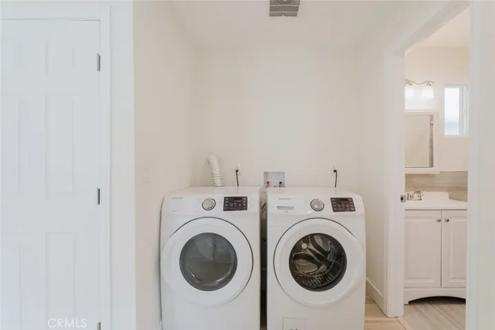 1232 Allen Avenue, Glendale, California 91201